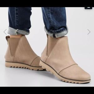 NWT SOREL Harlow Chelsea Boot